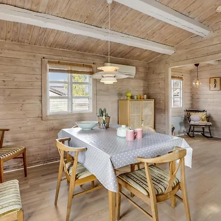 Three-bedroom In Hejls