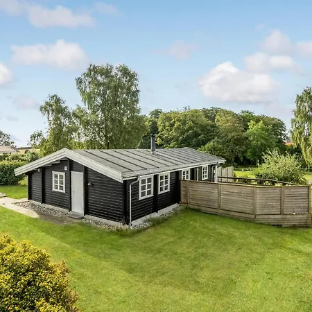 Three-bedroom In * Hejls