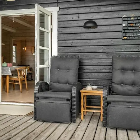 Three-bedroom In * Hejls