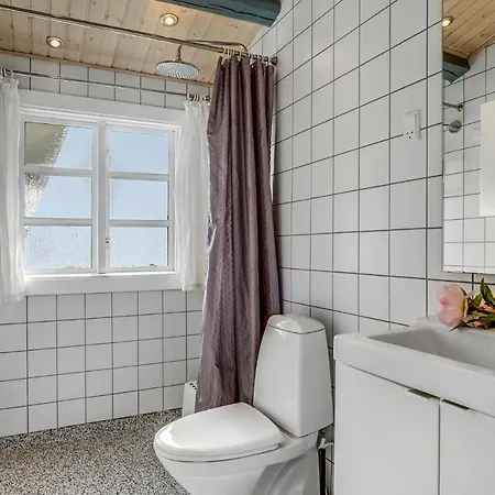Three-bedroom In Hejls